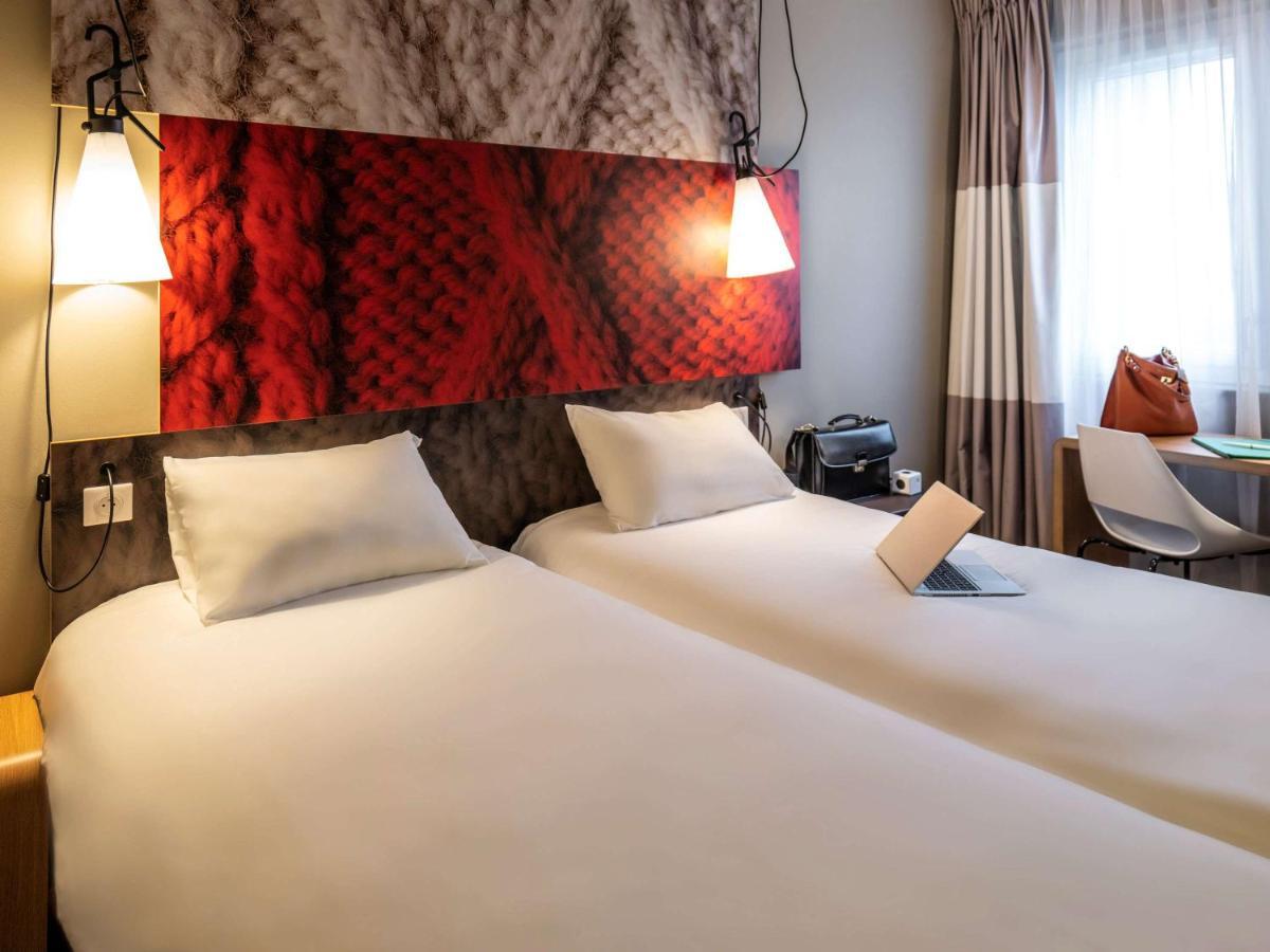 Hotel Ibis Styles Paris Poissy Esterno foto