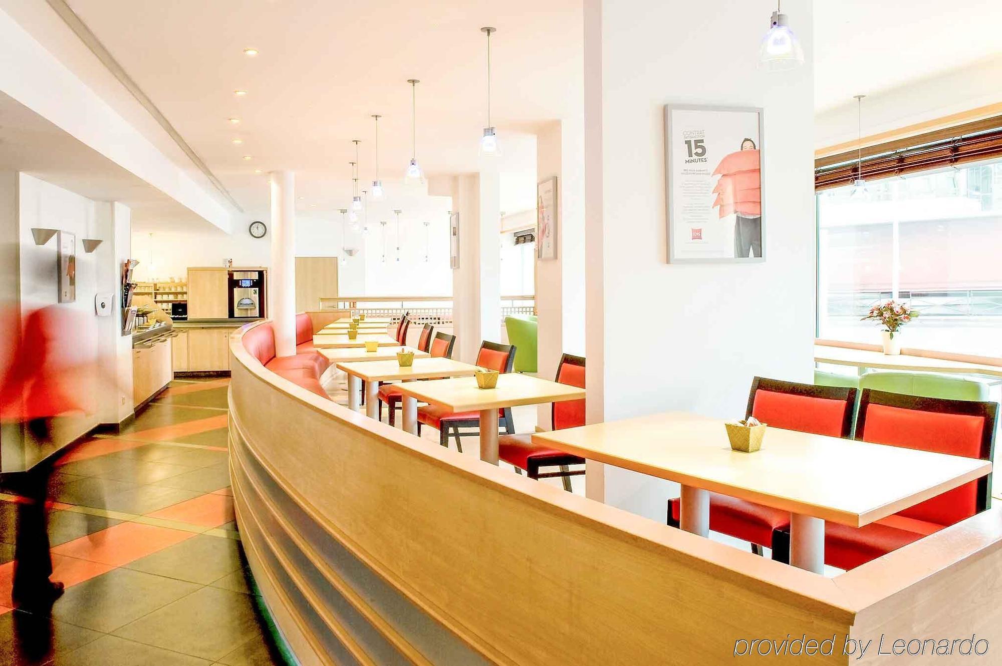 Ibis Styles Paris Poissy Hotel Esterno foto